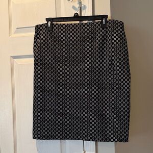Ann Taylor Factory Black and White Patterned Pencil Skirt
